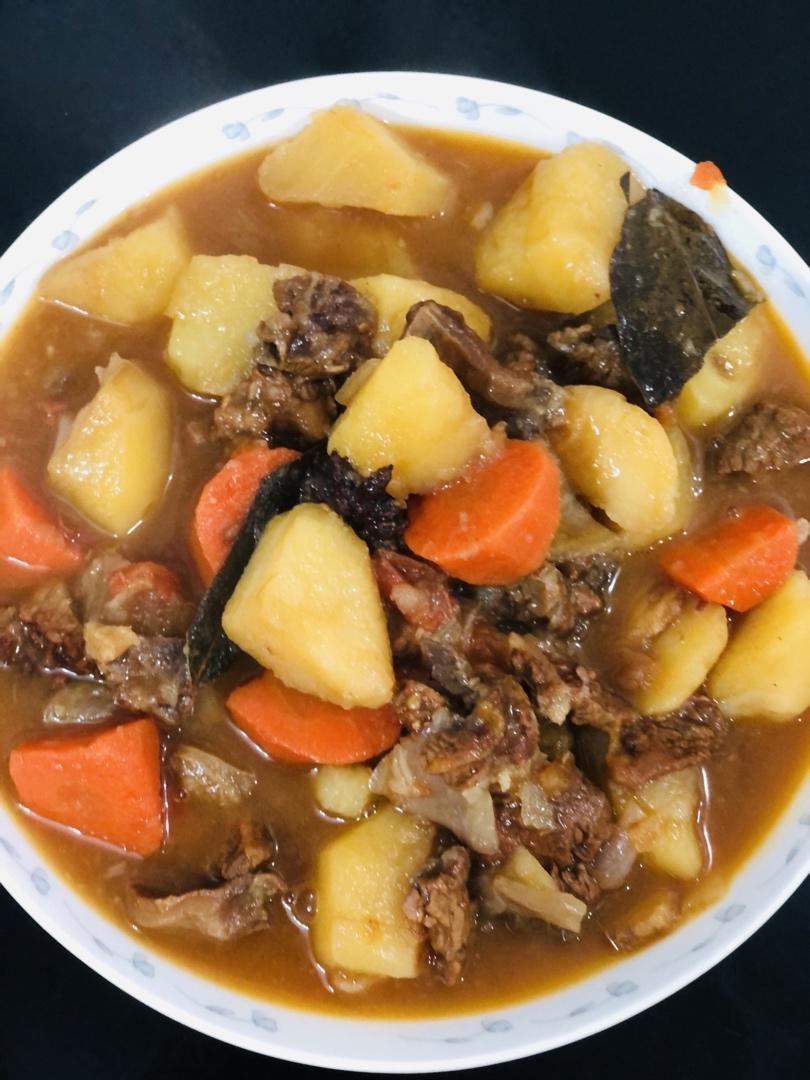 番茄土豆炖牛腩