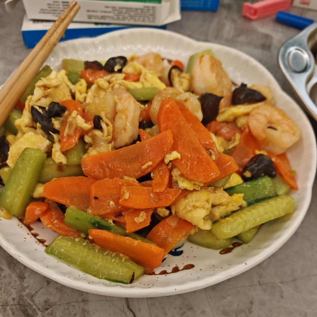 虾仁炒杂锦   什锦虾仁   黄瓜炒虾仁