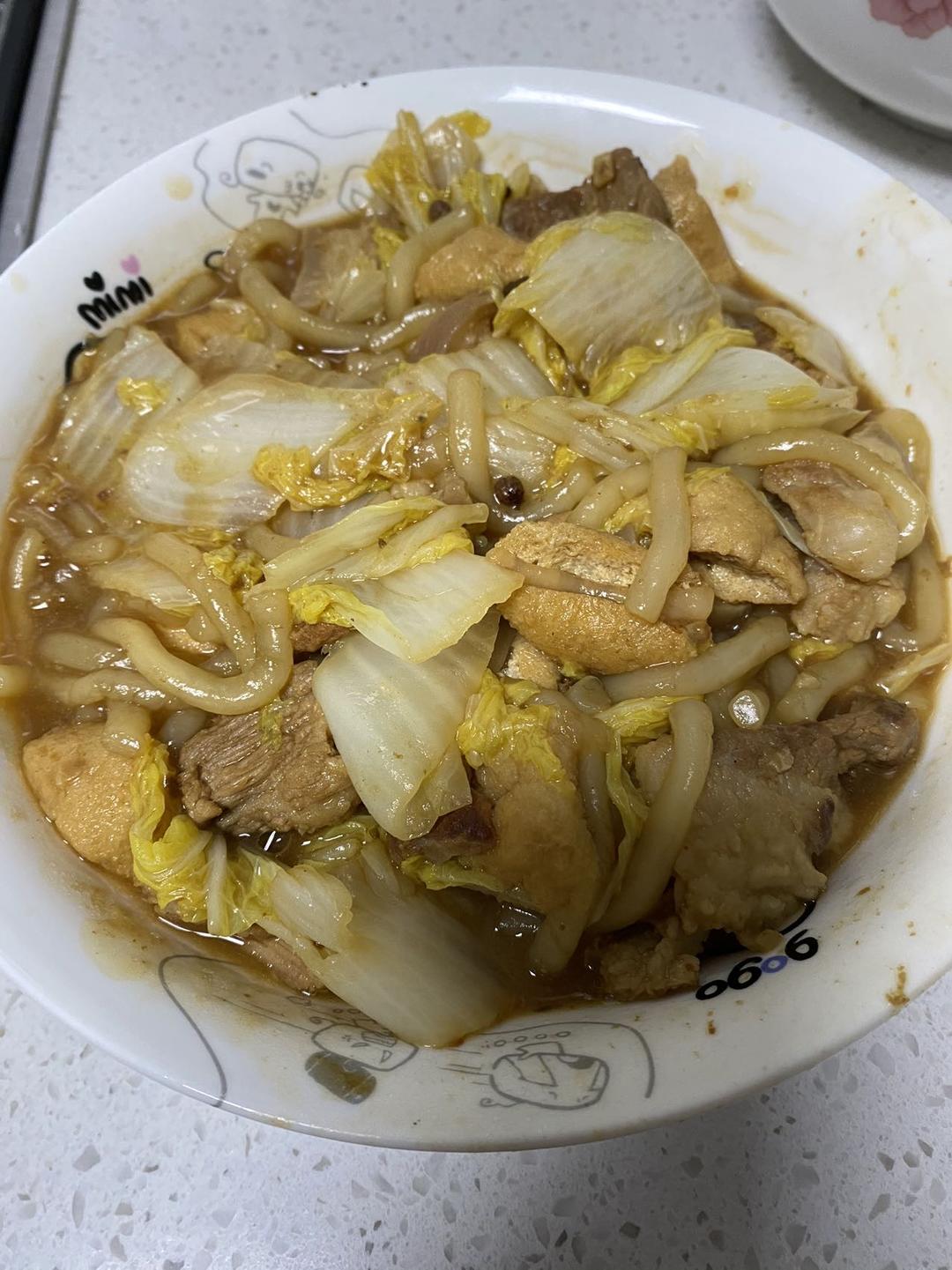 家常白菜炖粉条加豆腐泡
