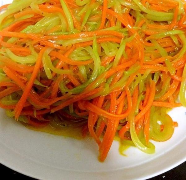 莴笋胡萝卜炒肉丝