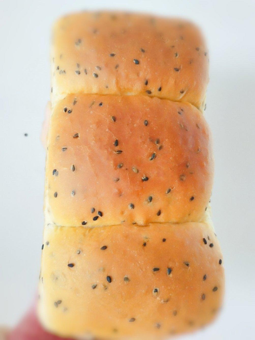 黑芝麻吐司