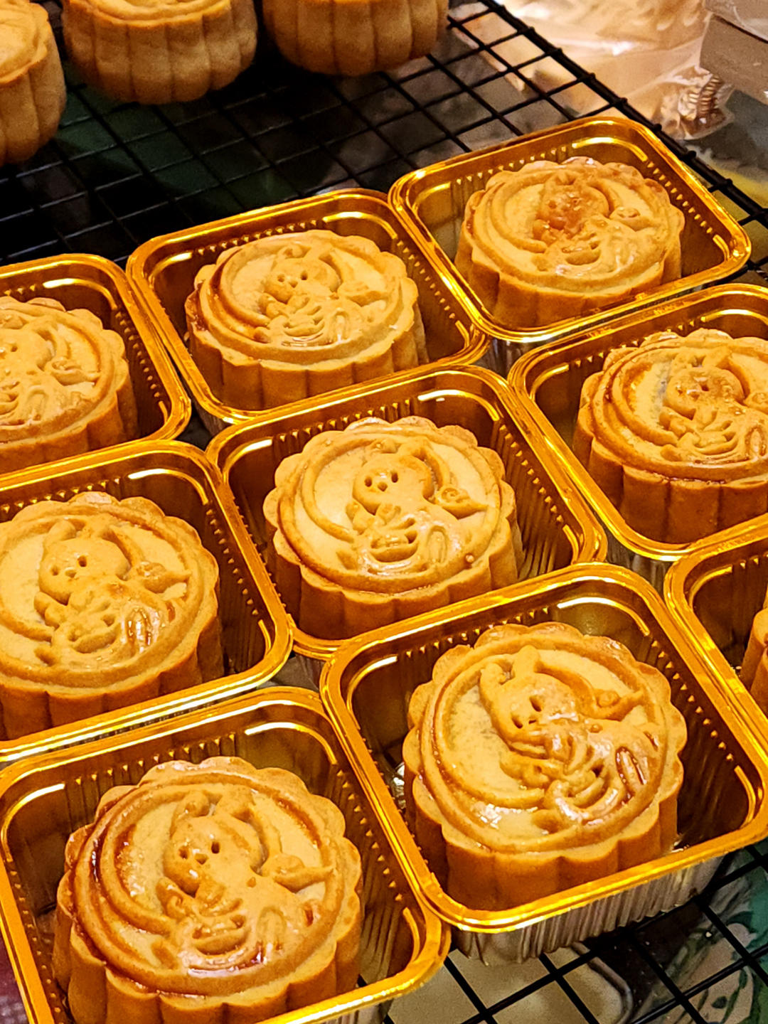 广式月饼—蛋黄莲蓉月饼