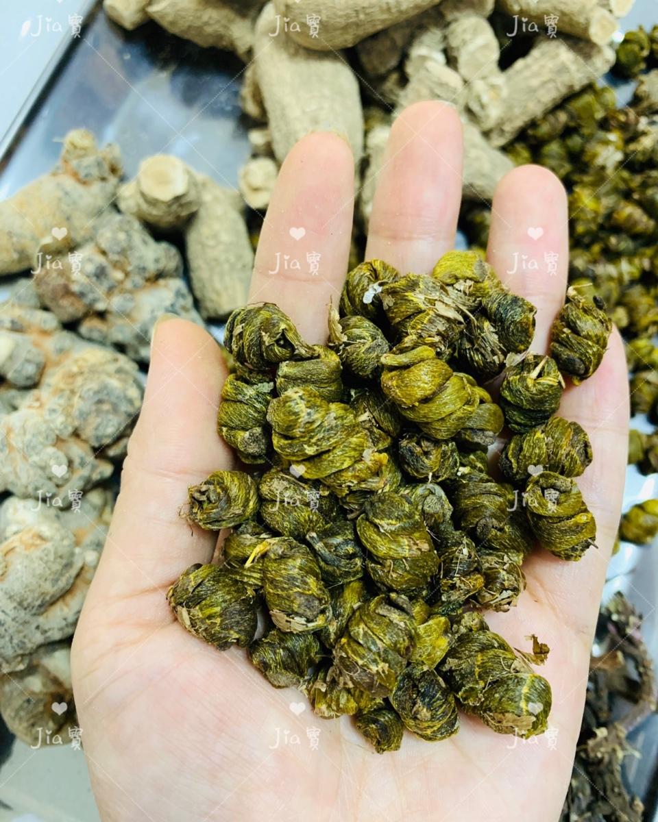 显摆药材和手艺的地方