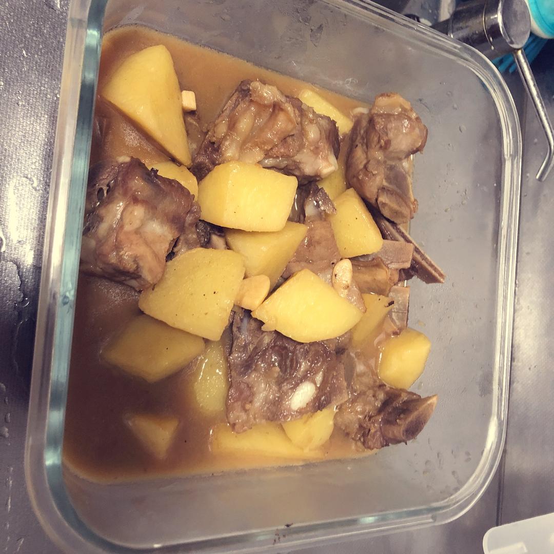 简易土豆炖排骨