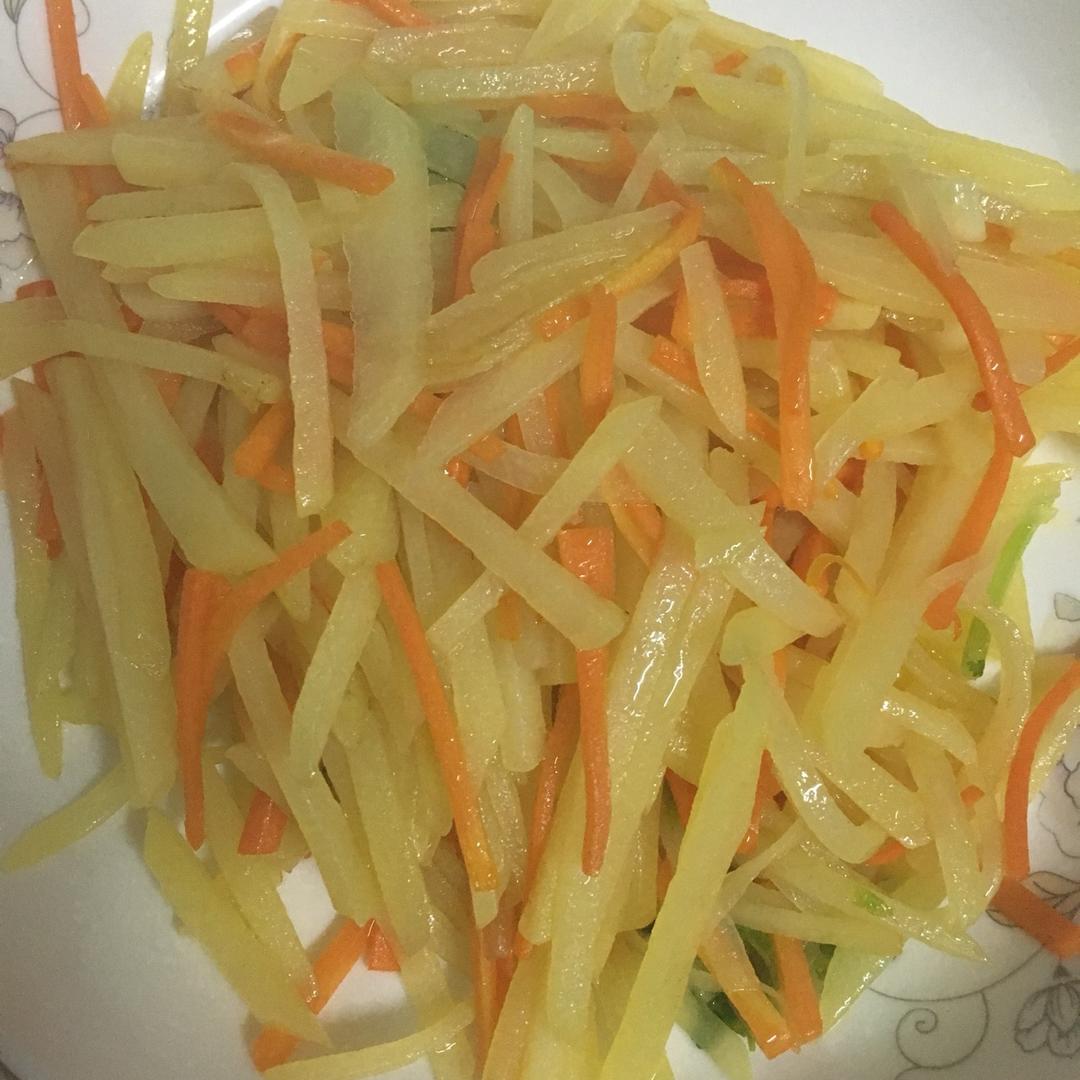 胡萝卜丝炒土豆丝