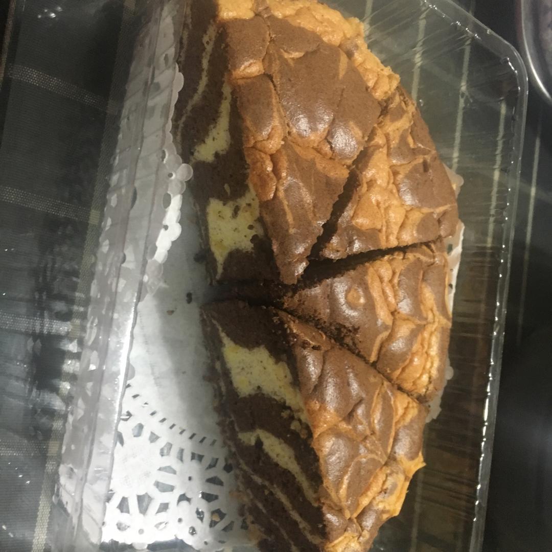 双色拉花戚风蛋糕