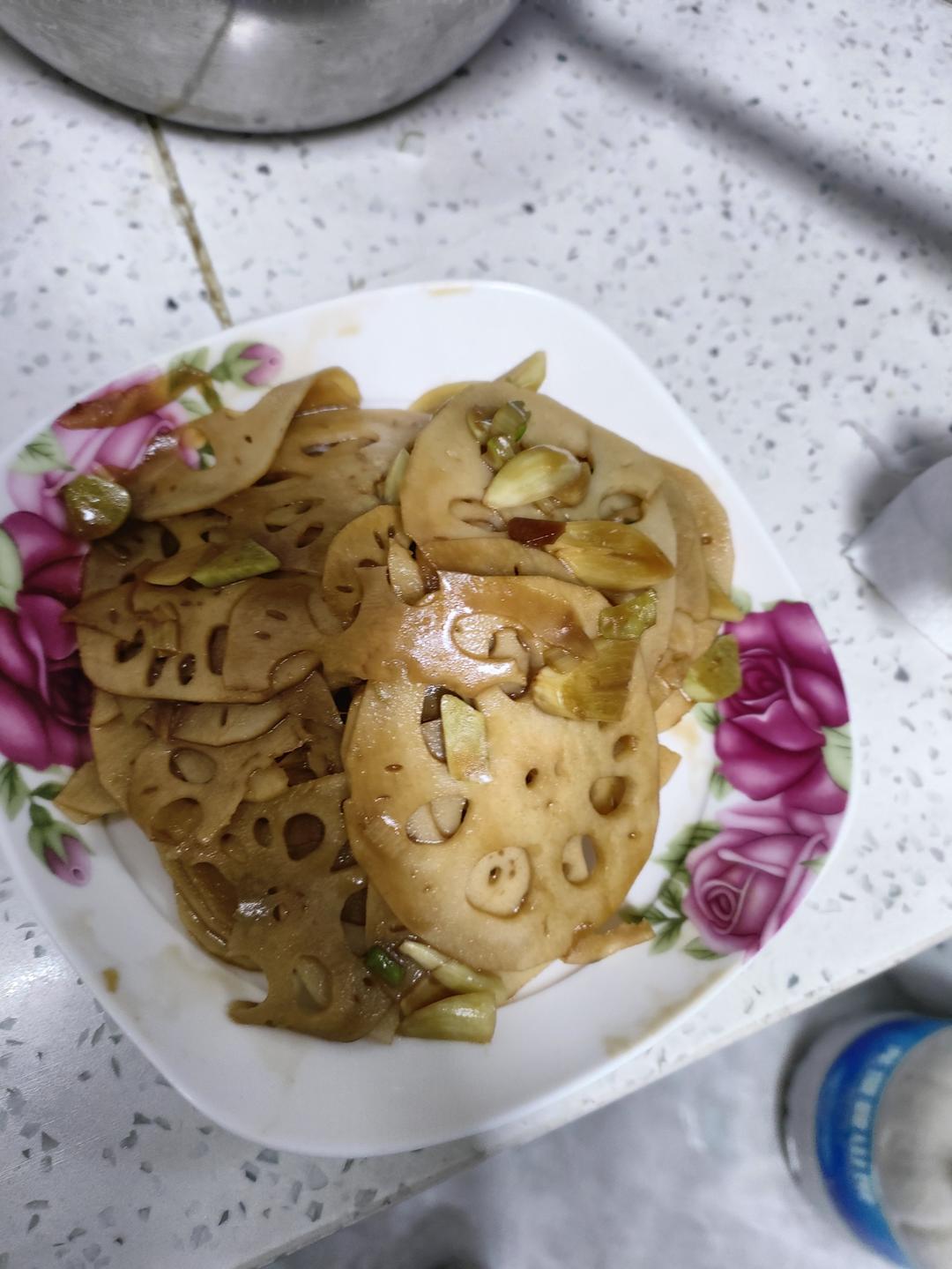 超简单超好吃的腊八蒜炒藕片