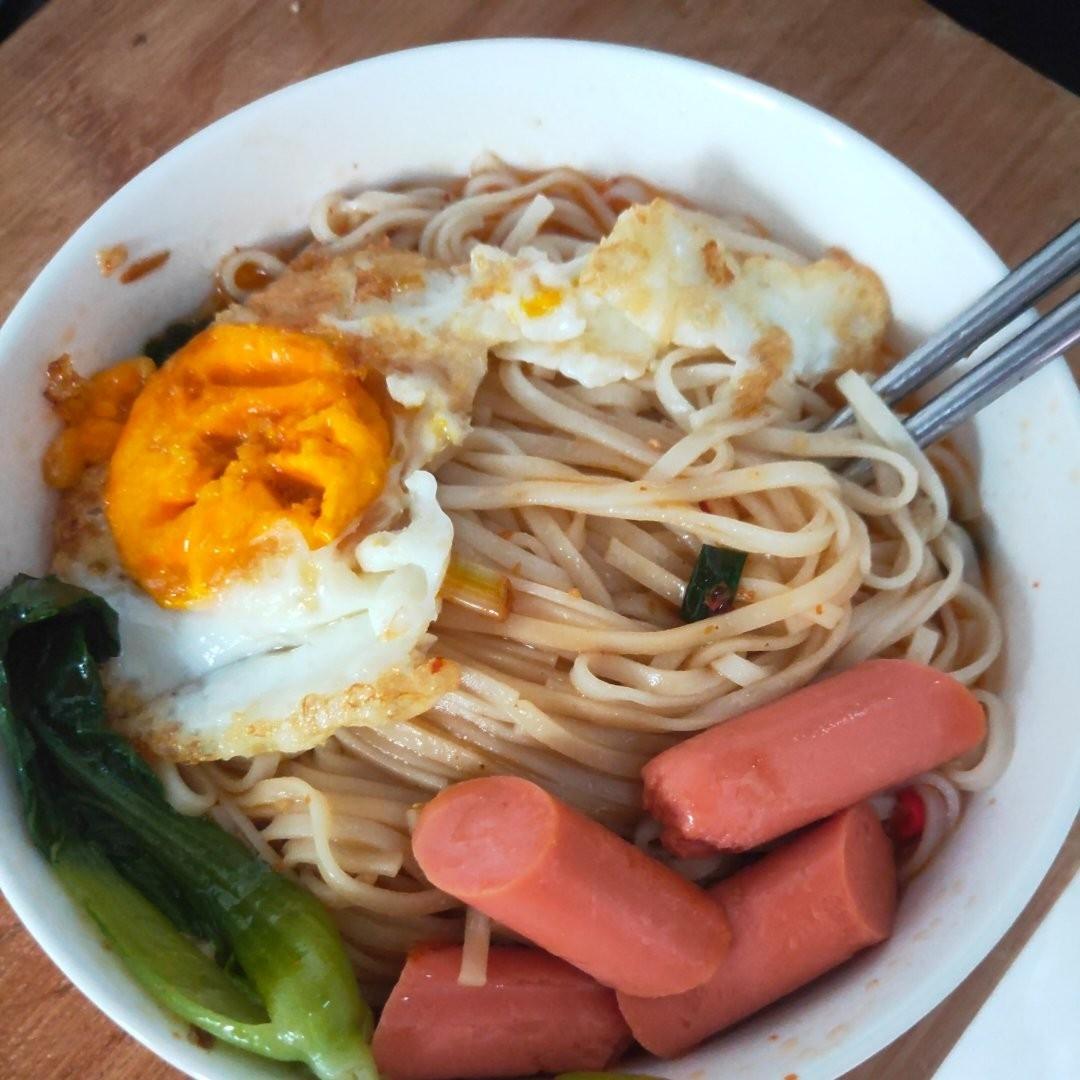 酸辣开胃❗️好吃到连汤汁不剩～酸汤面