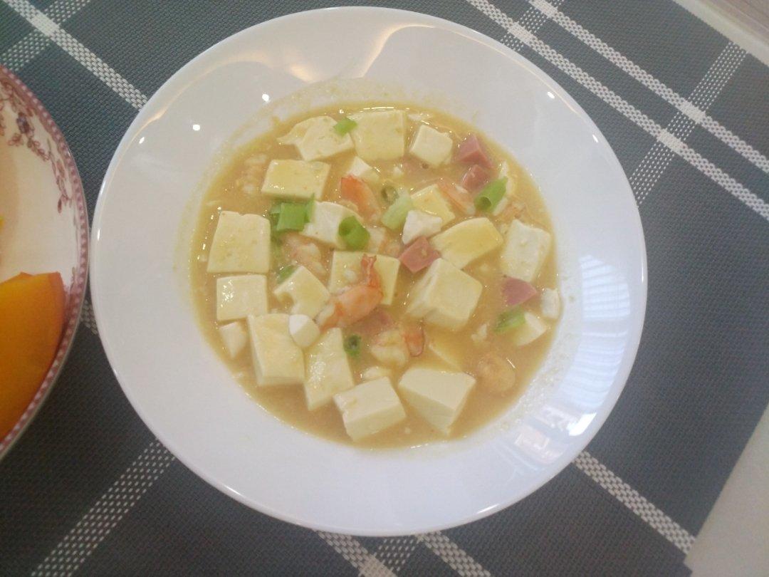 蟹黄豆腐（咸蛋黄版）