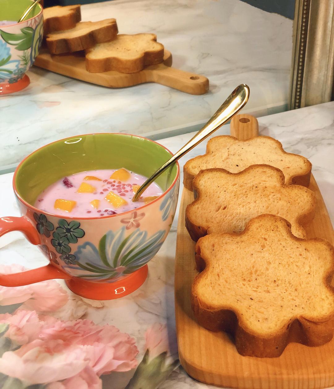 纯奶手撕吐司的做法 步骤1