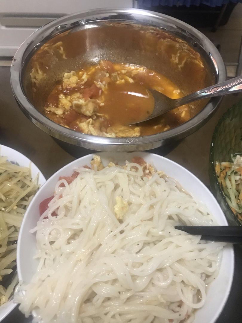 恨不得抱着锅舔的番茄鸡蛋面