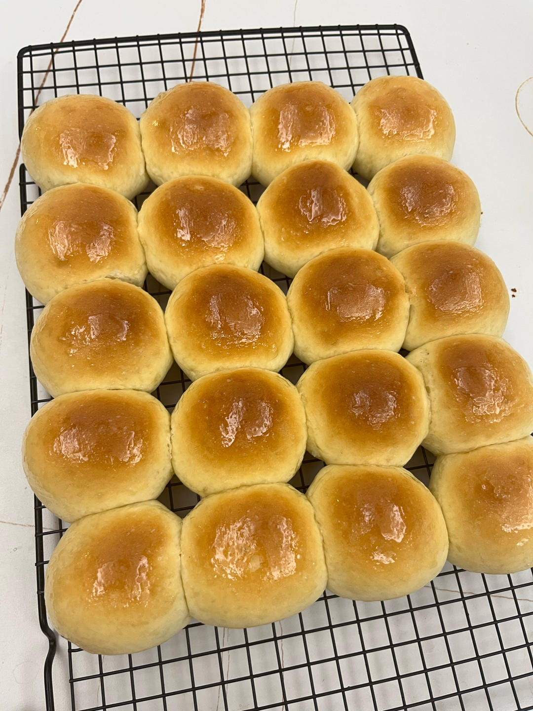 超软牛奶餐包，此配方超软不甜易出膜，放一礼拜不变硬