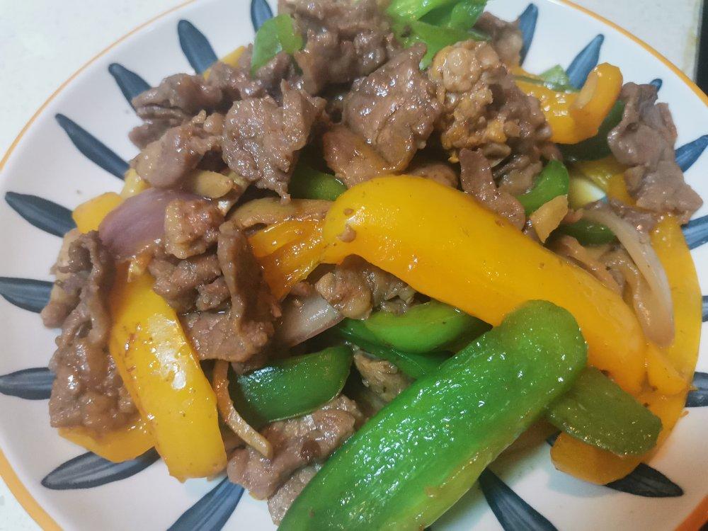 【小高姐】青椒牛肉 如何炒出嫩滑的牛肉
