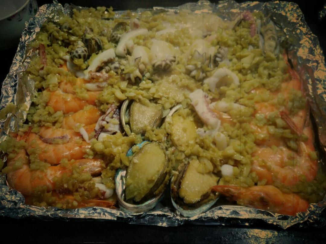 蒜香吮指海鲜大咖——松下NU-JK200W大蒸烤箱食谱