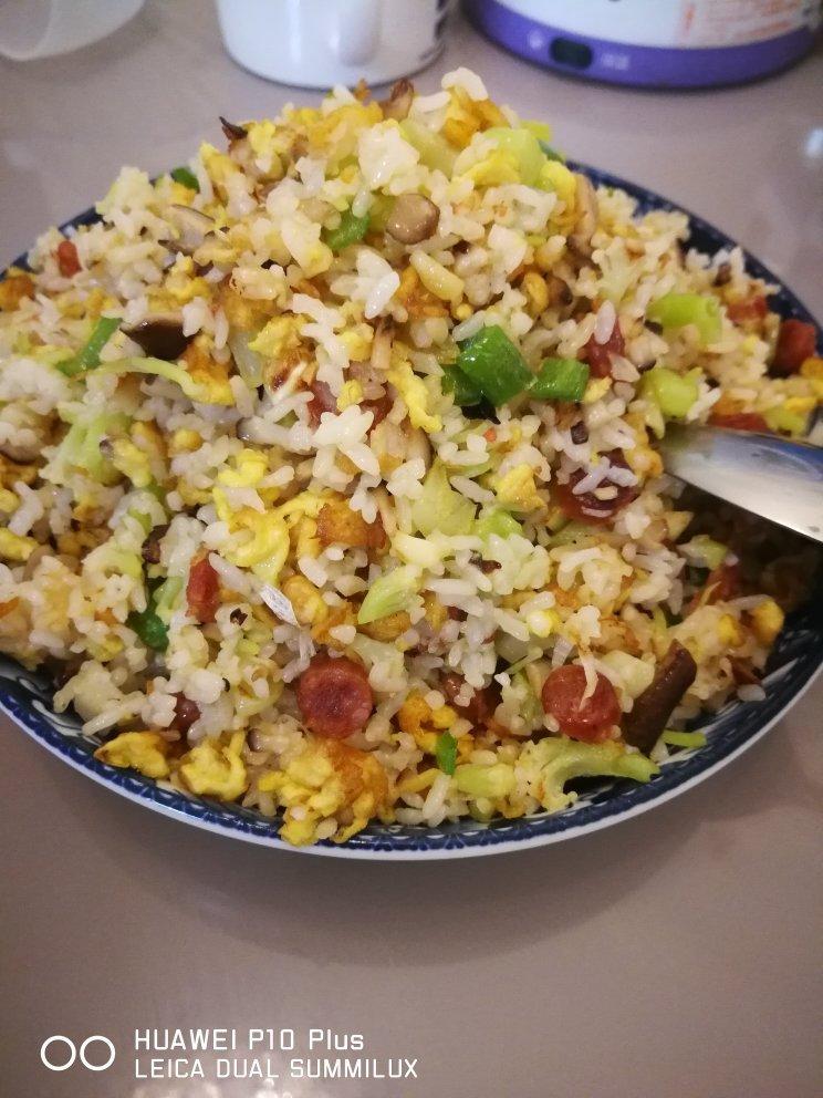 不正宗的扬州炒饭（家常版）