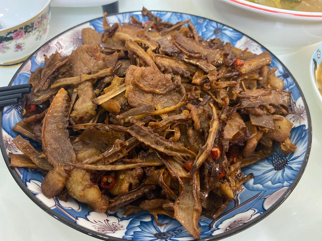 超级下饭，笋干和五花肉这样做，好吃就完事了