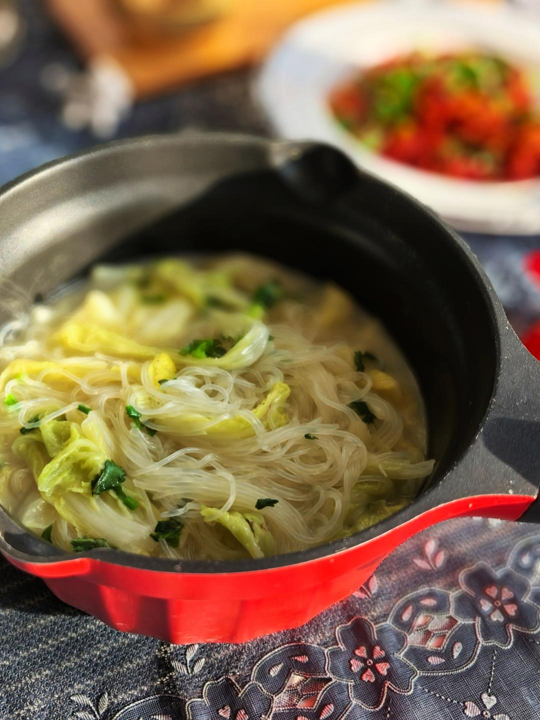 盐水鸭煮白菜粉丝汤