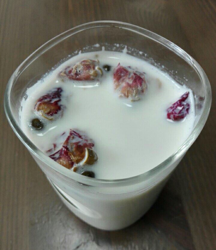 hong做的玫瑰鲜奶