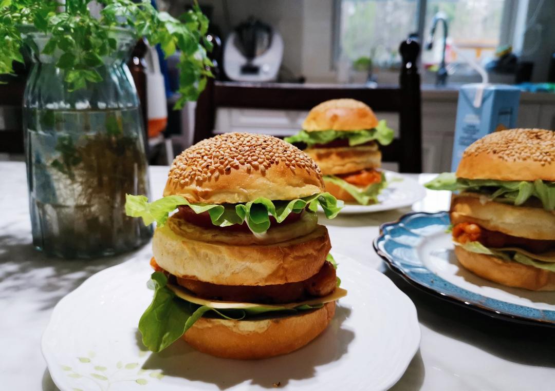 肯德基早餐汉堡轻松在家做 ---『玉米鸡肉汉堡包』