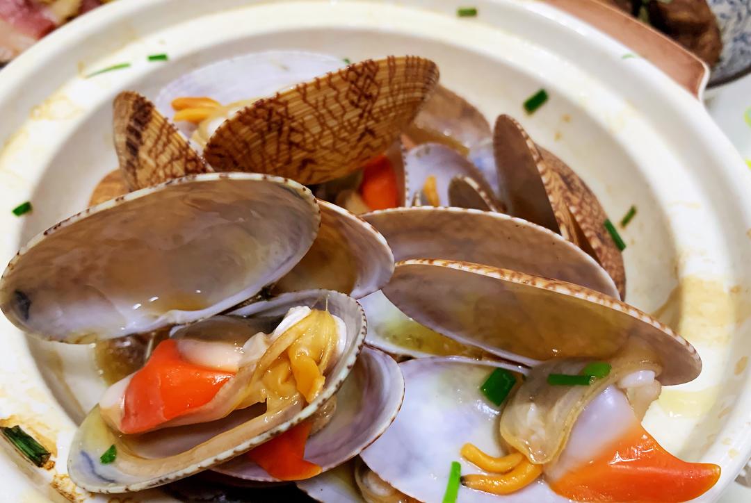 清酒砂锅红心贝的做法