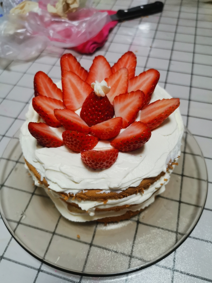 草莓花裸蛋糕的做法