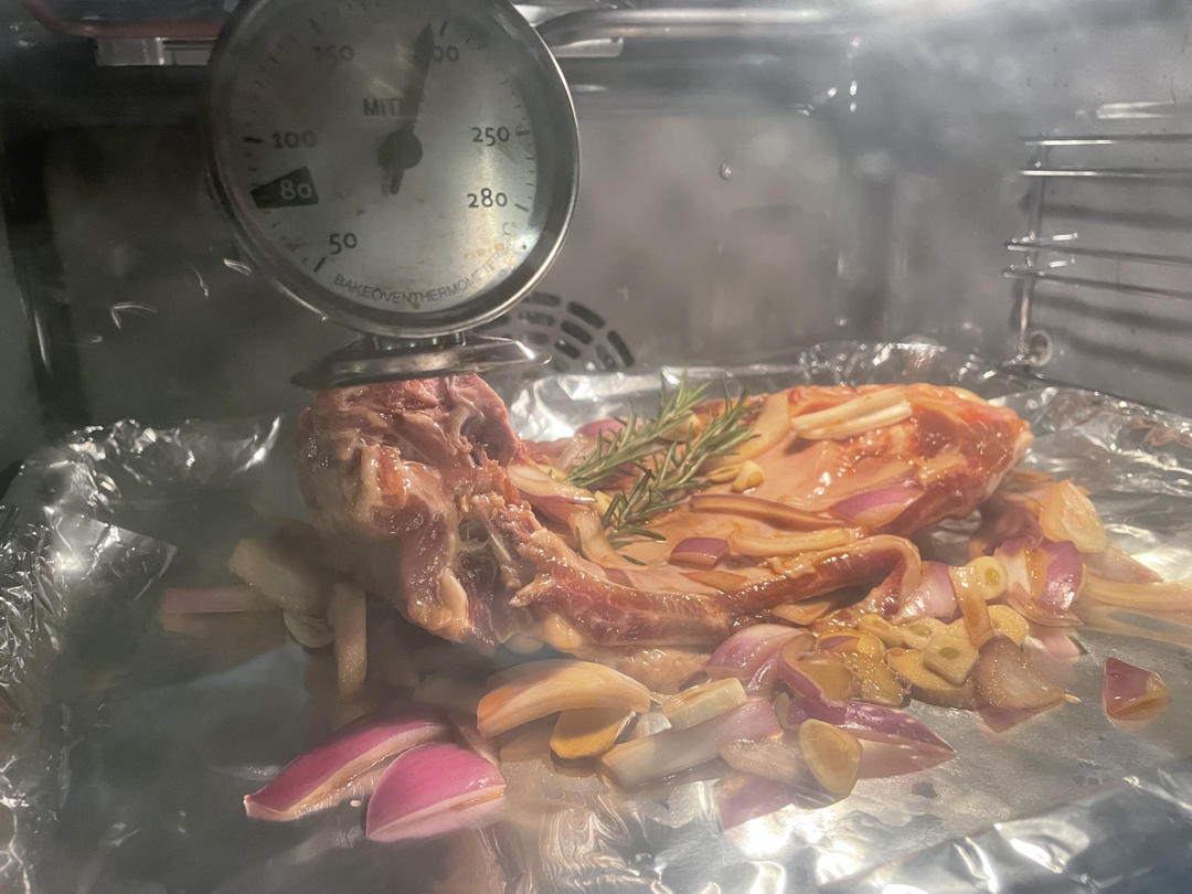 打败Friday, 杰克丹尼烤肋排！