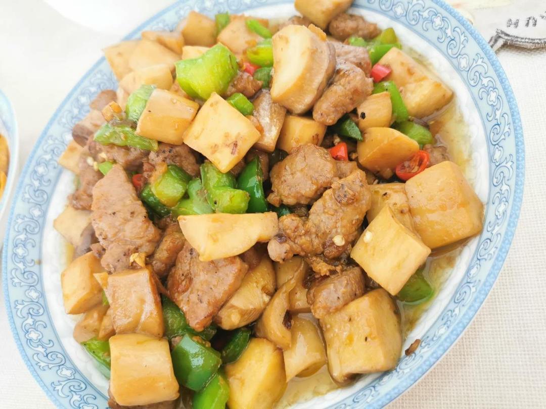 家常菜~杏鲍菇烧牛肉粒