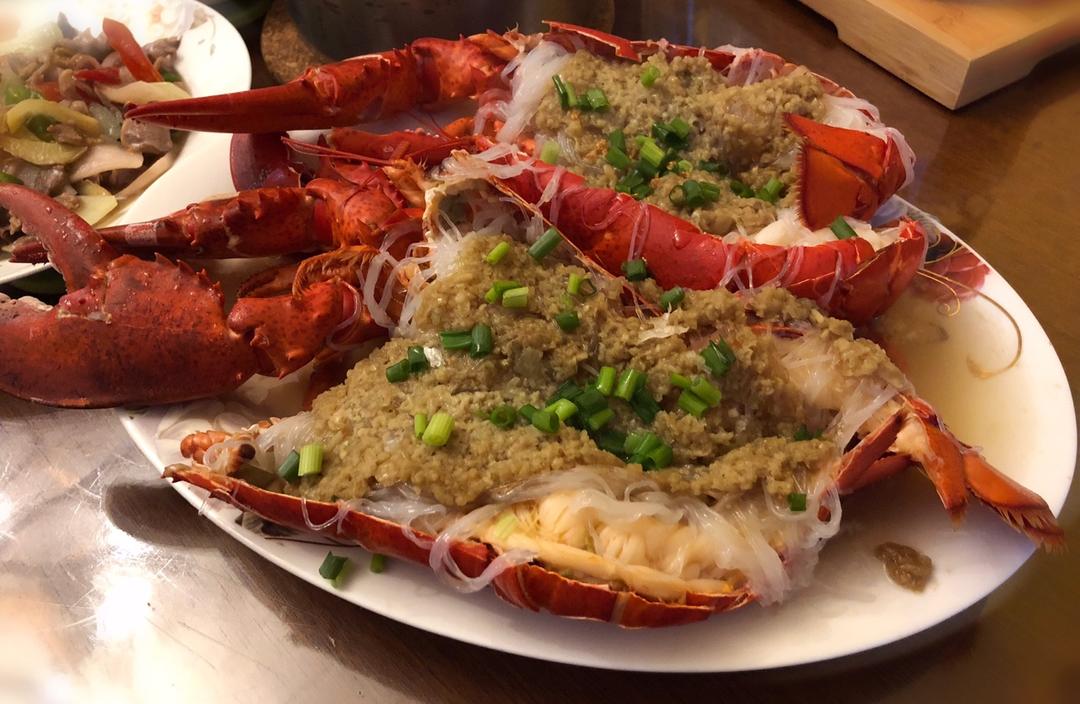 蒜蓉粉丝蒸龙虾