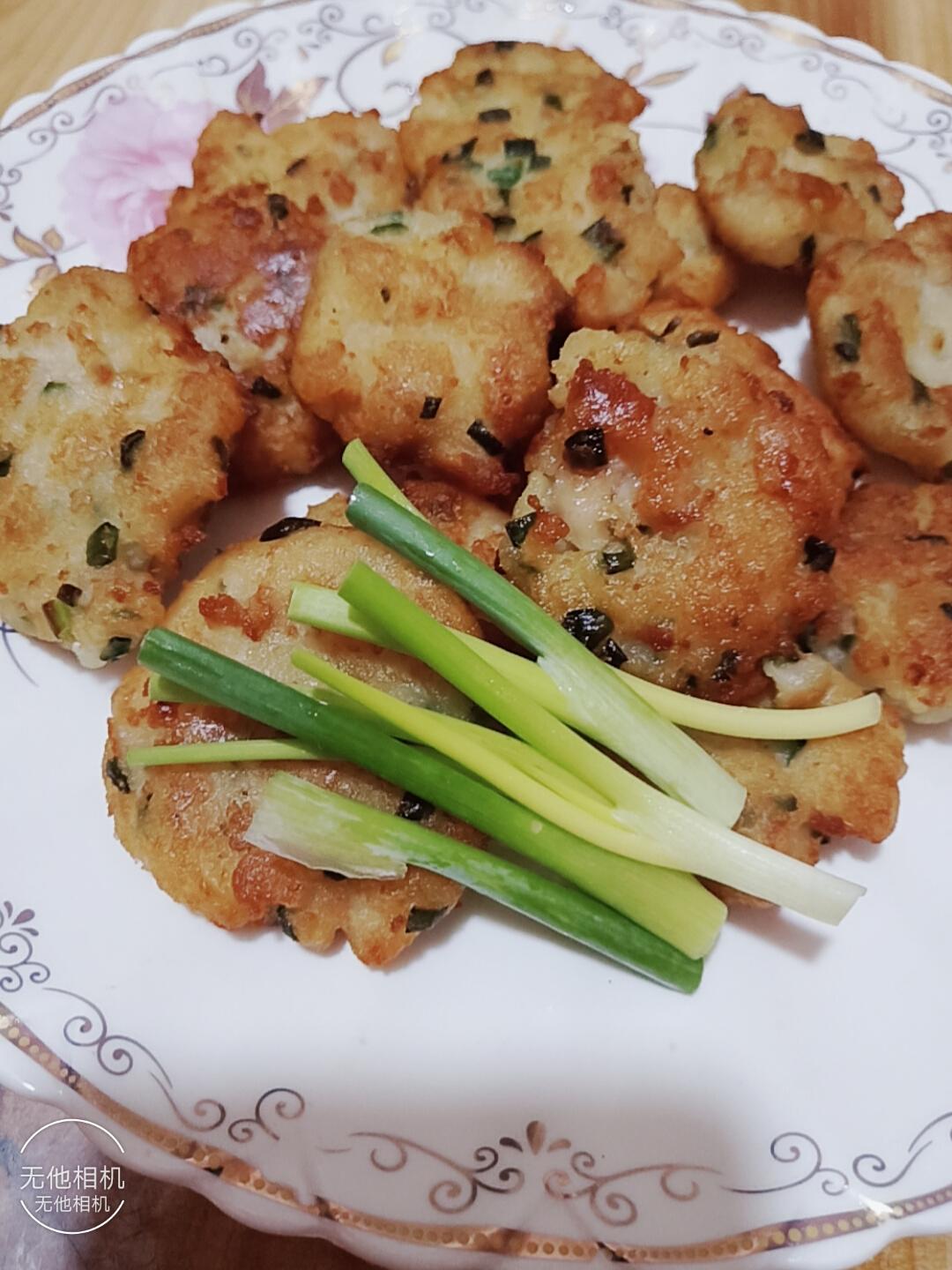 香煎鸡肉土豆饼的做法