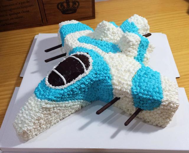 立体飞机蛋糕的做法