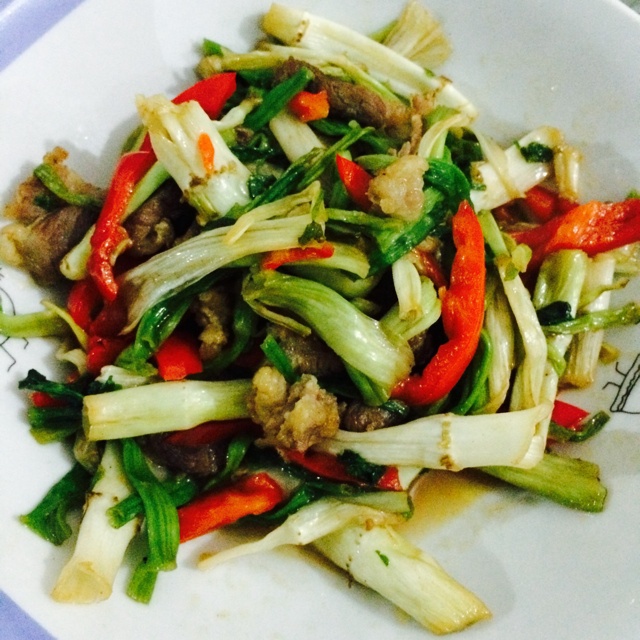 肉丝炒水芹