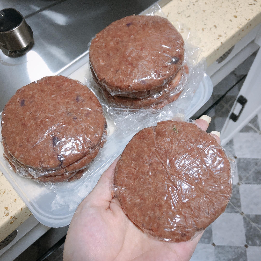 常备餐之好吃多汁的汉堡牛肉饼