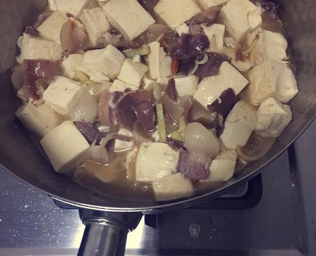火腿炖豆腐的做法