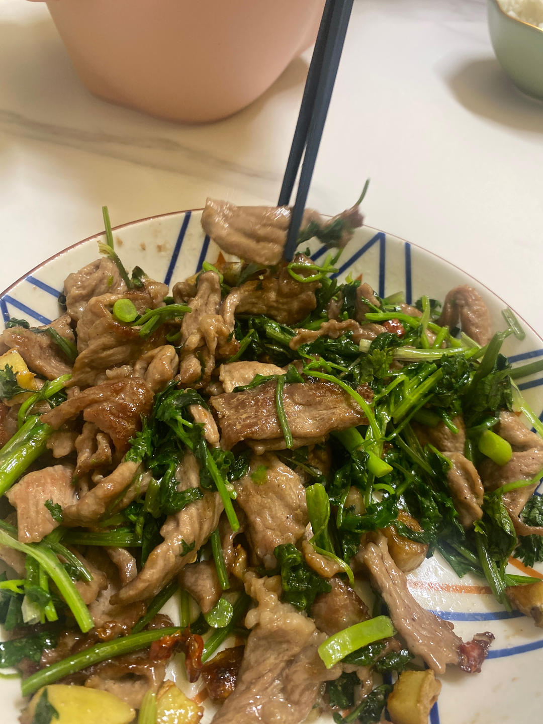 小炒黄牛肉，肉嫩味香！太好吃了简直是米饭杀手！