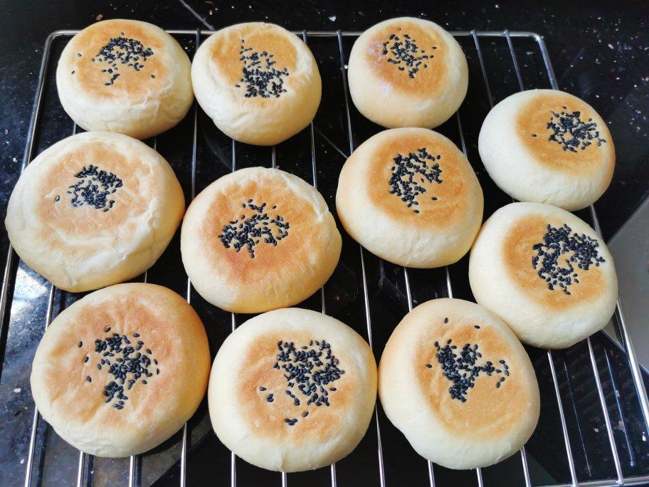 日式红豆包、毛毛虫面包（水合法）