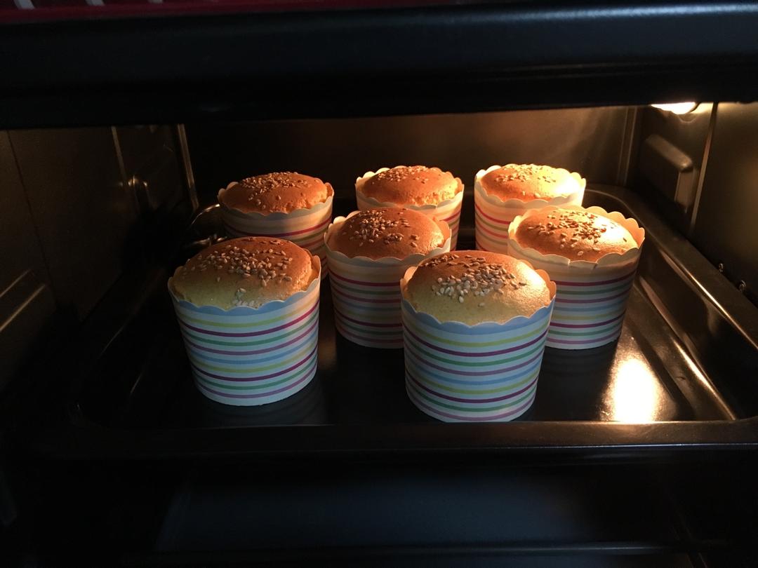 不塌不皱的光滑圆润版纸杯戚风（内含减糖版宝宝可吃）