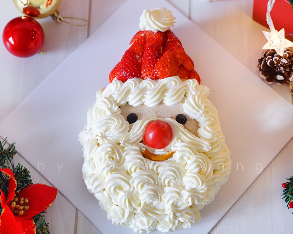 萌萌哒圣诞老人草莓奶油蛋糕的做法