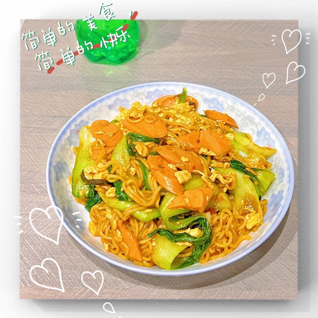 路边摊风味炒方便面