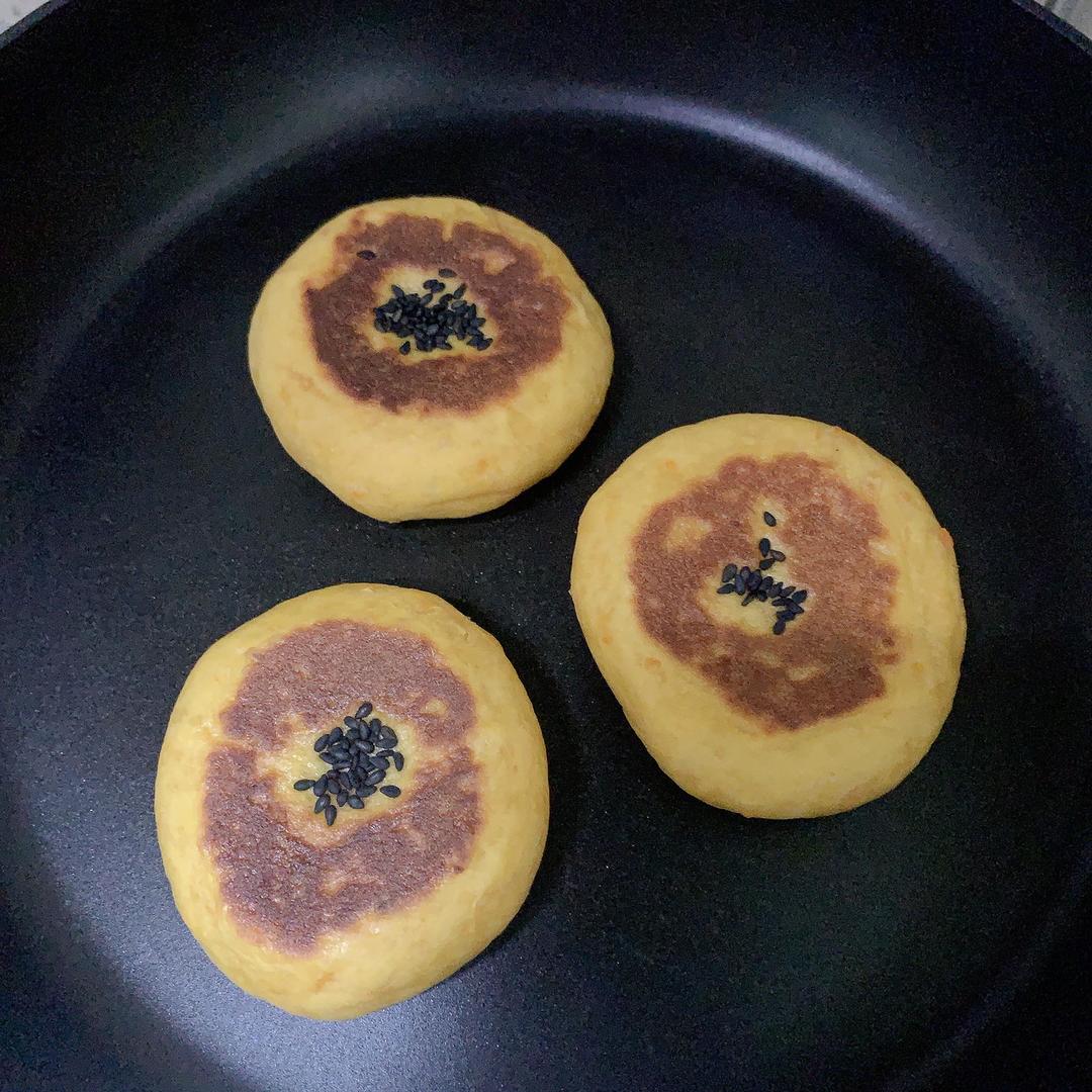 红薯发面饼（烤箱，不粘锅，电饭煲三用版）