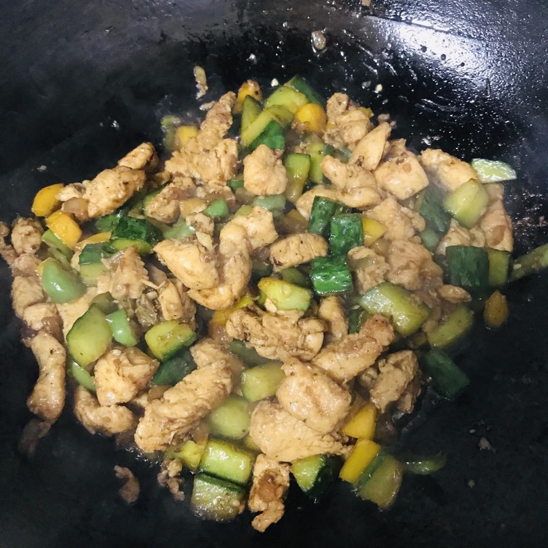 清炒黄瓜鸡胸肉