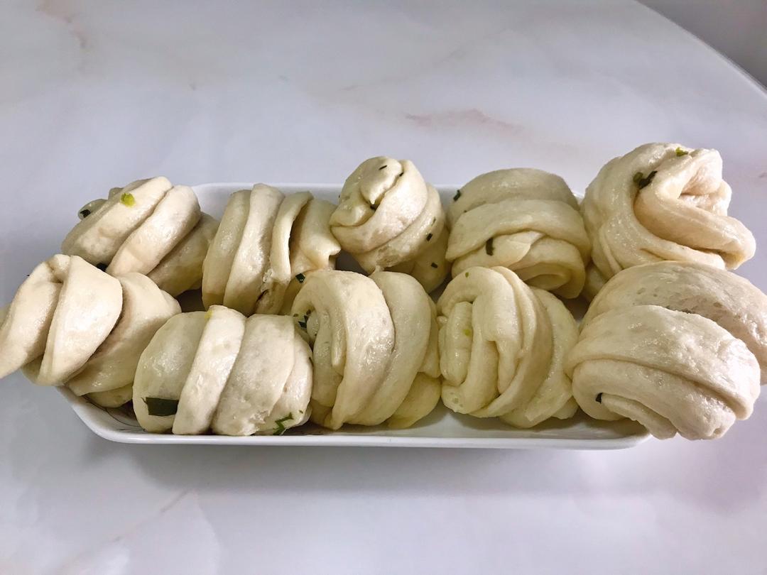 葱油花卷 Steamed Roll