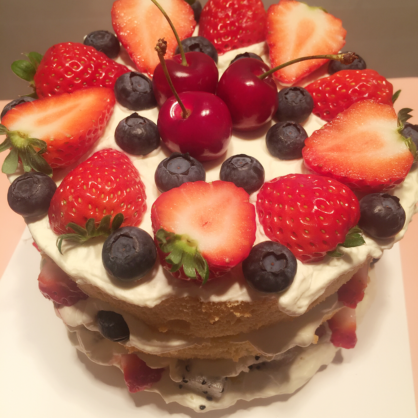 做的草莓裸蛋糕