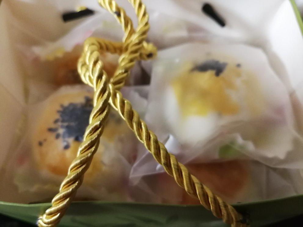 酥掉渣的蛋黄酥