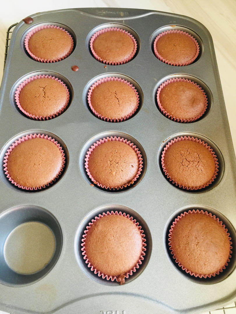 可可巧克力Cupcake纸杯子海绵蛋糕（甜品台都用本方）C6