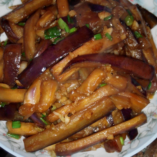 蒜香炒茄丝（省油版）