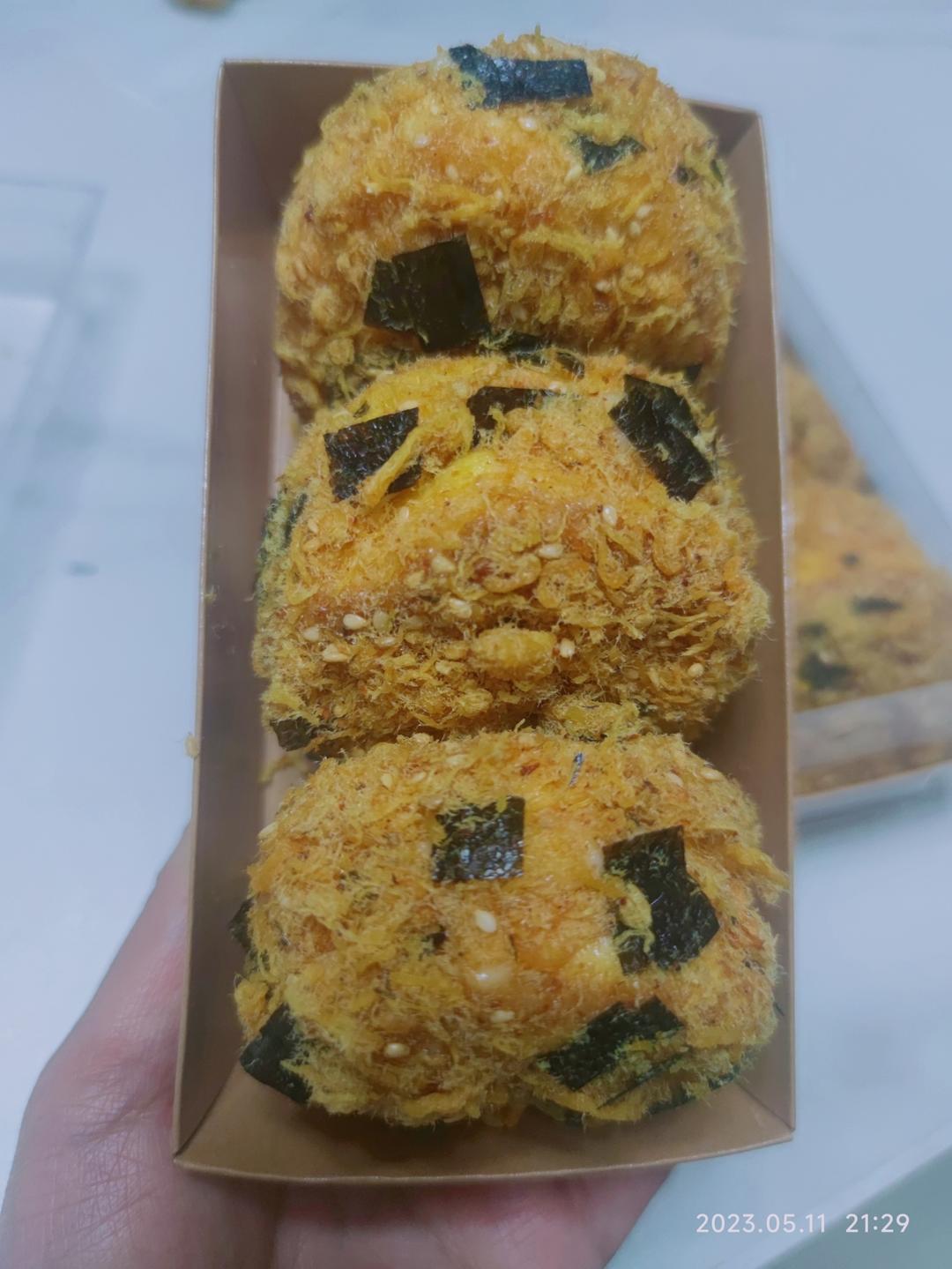美味海苔肉松小贝