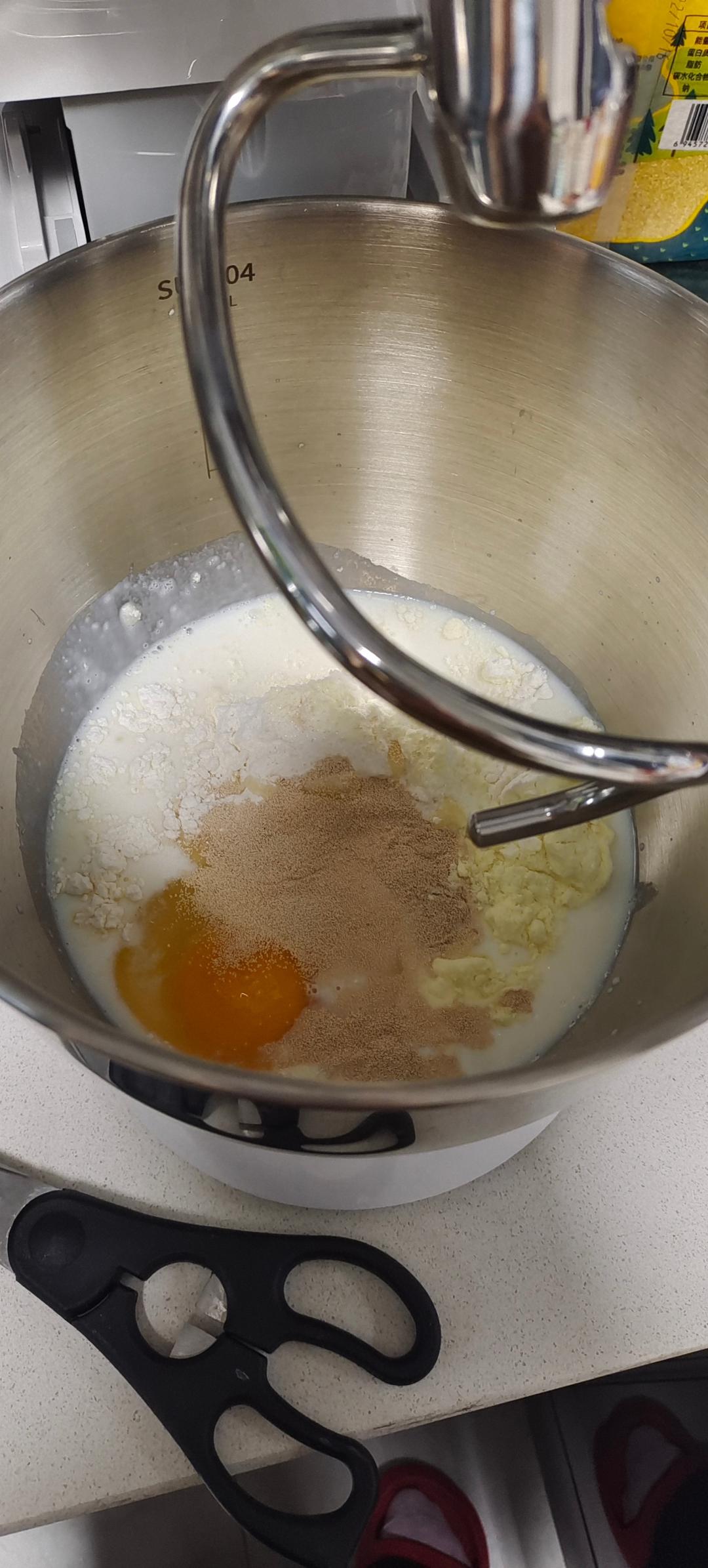 吐司，奶香手撕面包，超级香浓