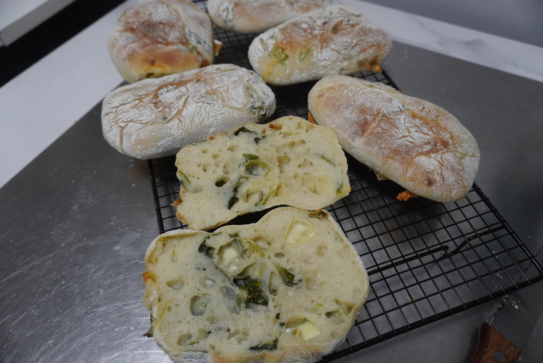 菠菜芝士恰巴塔