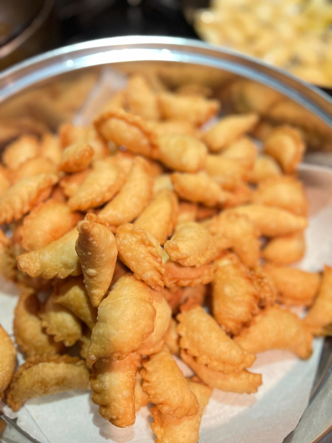 酥皮油角
