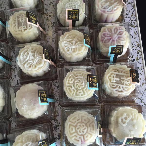 传说中的大班冰皮月饼 终于能尝到啦~